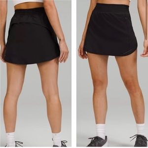 Lululemon Hotty Hot HR Skirt Long Size 4 NWT